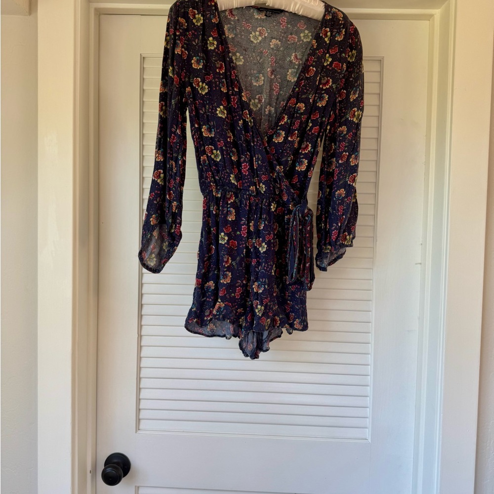 American Eagle Outfitters Floral Romper - Black and Red